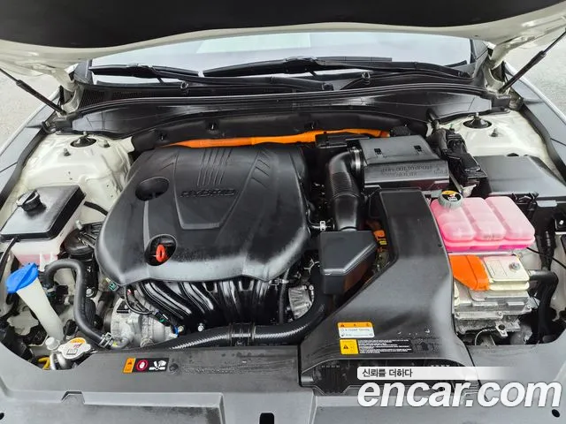 Hyundai Grandeur (New) Hybrid — Фото автомобиля 6