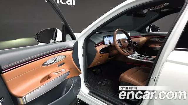 Genesis GV70 — Фото автомобиля 10