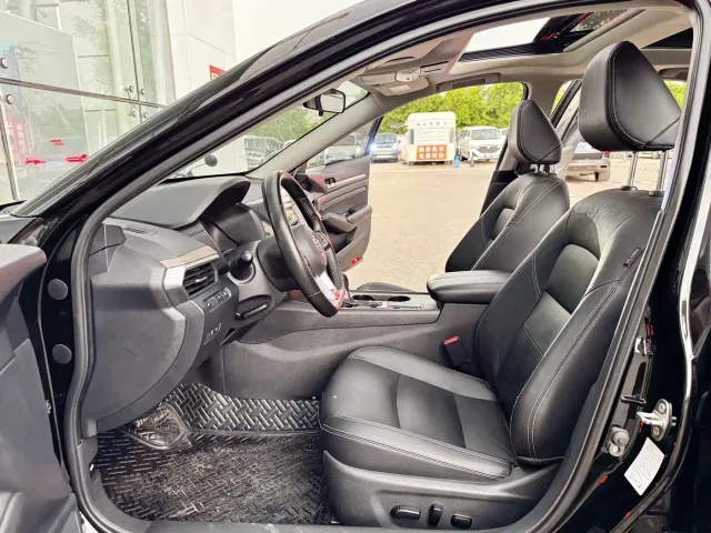 Nissan Teana — Фото автомобиля 12