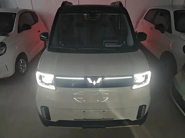 Wuling Hongguang Mini EV — Фото автомобиля 2