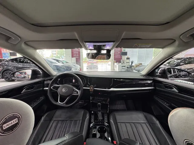 Volkswagen Passat — Фото автомобиля 11
