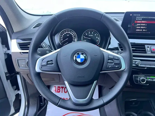 BMW X1 — Фото автомобиля 11