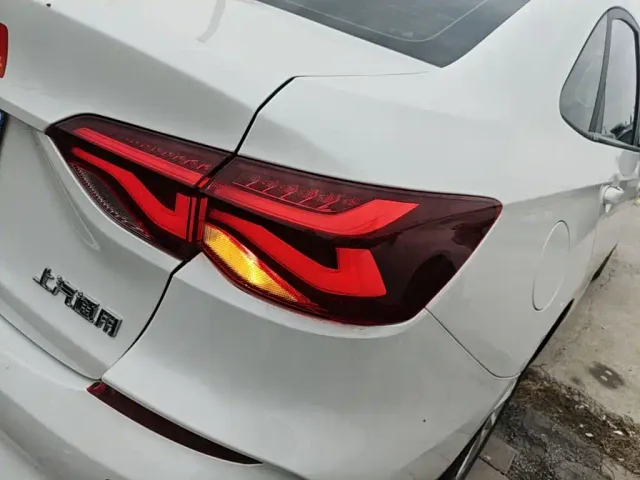 Chevrolet Monza — Фото автомобиля 7