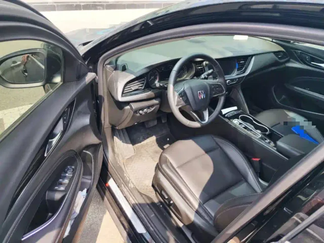 Buick Regal — Фото автомобиля 13