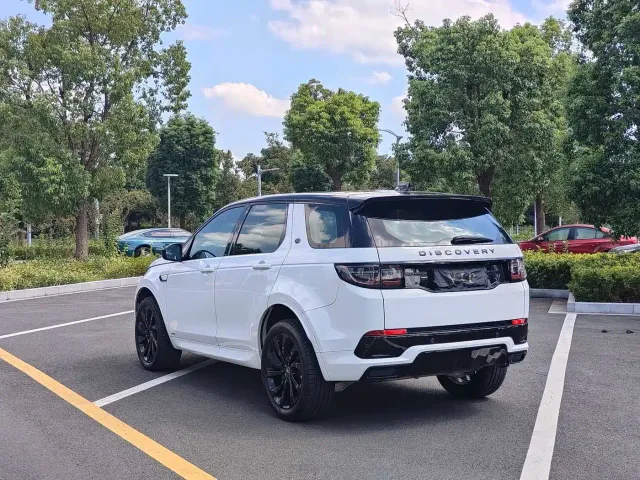 Land Rover Discovery Sport — Фото автомобиля 6