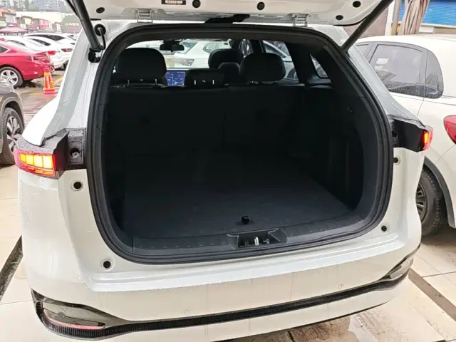 Changan CS75 Plus — Фото автомобиля 18