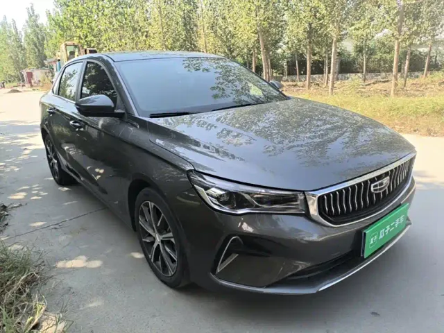 Geely Emgrand — Фото автомобиля 3