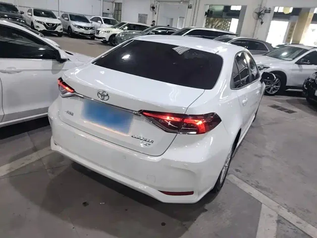 Toyota Corolla — Фото автомобиля 6