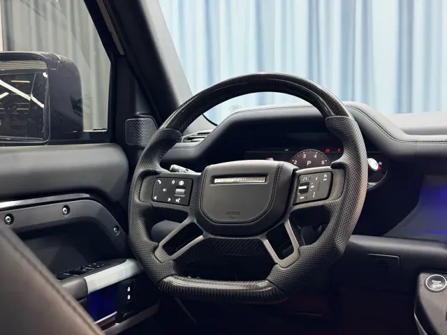 Land Rover Defender — Фото автомобиля 21