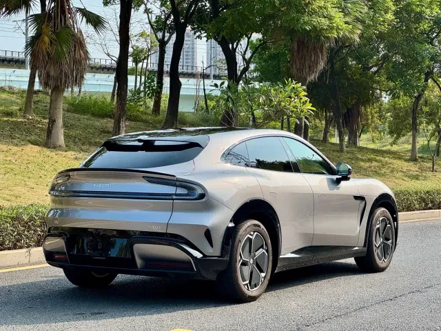 Xiaomi Auto Xiaomi YU7 2025 Extended Range RWD Edition — Фото автомобиля 7