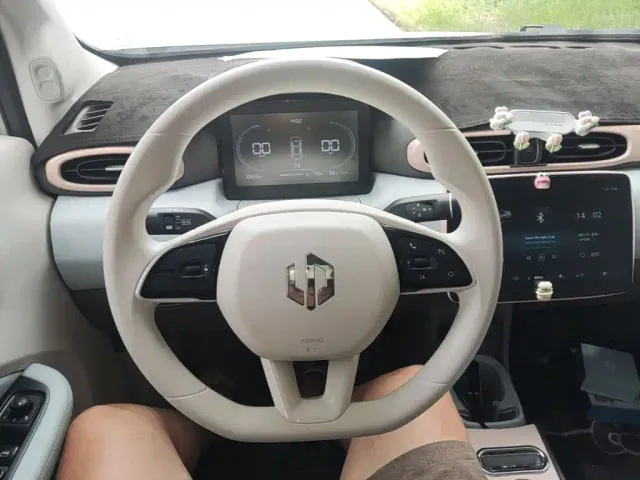 Leapmotor T03 — Фото автомобиля 10