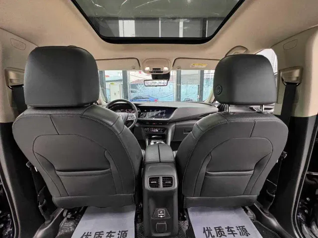 Buick Envision Plus — Фото автомобиля 11