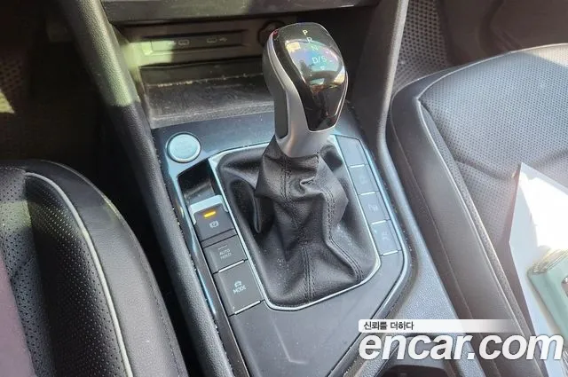 Volkswagen Tiguan — Фото автомобиля 9