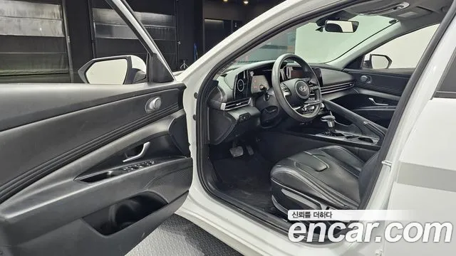 Hyundai Avante CN7 — Фото автомобиля 10