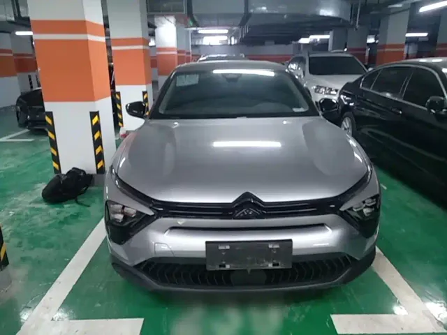 Citroen C5 X — Фото автомобиля 2