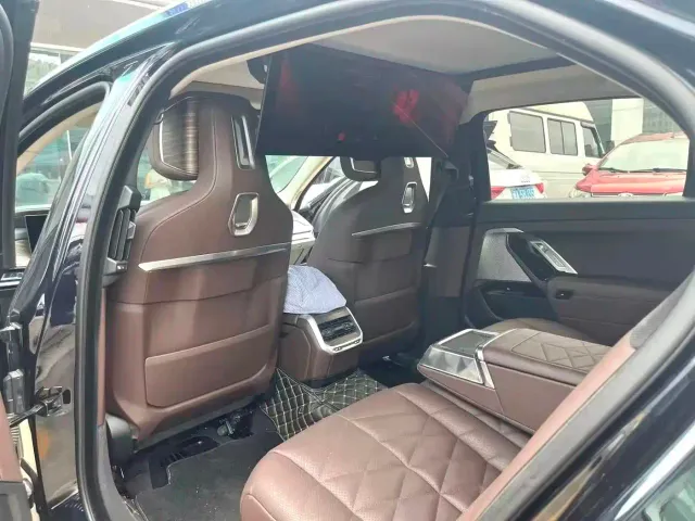 BMW 7 Series — Фото автомобиля 5