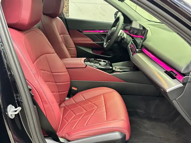 BMW 5 Series — Фото автомобиля 10