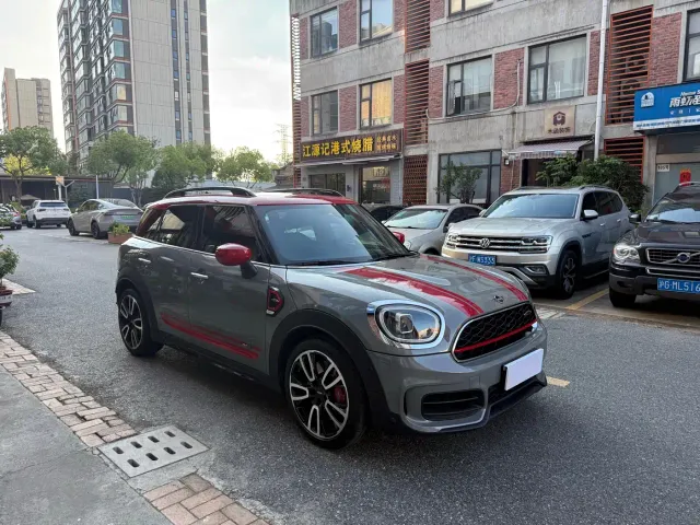 MINI JCW COUNTRYMAN — Фото автомобиля 3