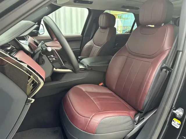 Land Rover Range Rover Sport — Фото автомобиля 17