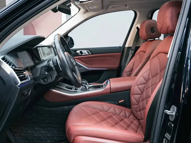 BMW BMW X5 2022 xDrive 30Li Premium M Sport Package — Фото автомобиля 9