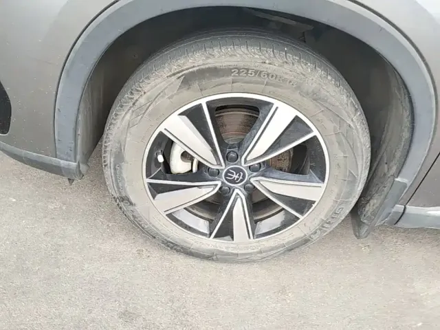 BYD Song Pro — Фото автомобиля 22