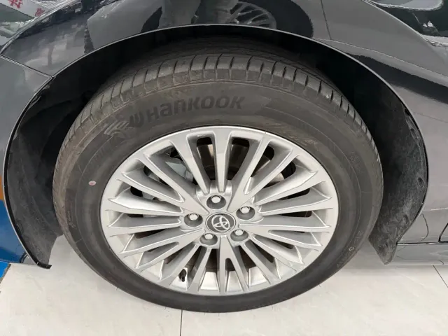 Toyota Camry — Фото автомобиля 4
