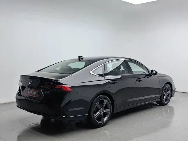 Honda Inspire — Фото автомобиля 2
