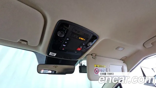 Kia Carnival Generation 4 — Фото автомобиля 18