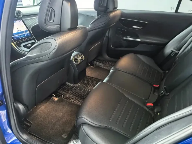 Mercedes-Benz C-Class — Фото автомобиля 6