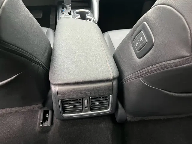 Toyota Camry — Фото автомобиля 14