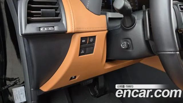 Toyota Alphard — Фото автомобиля 29