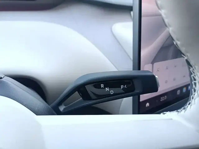 Xiaomi YU7 — Фото автомобиля 13