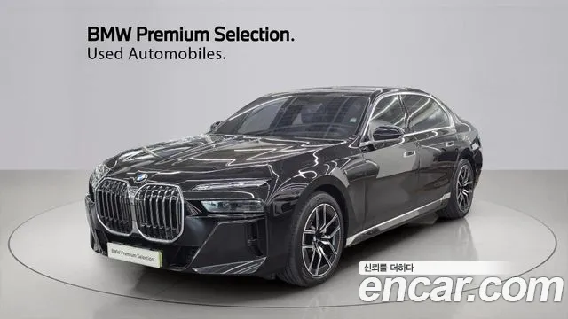 Фотография автомобиля — BMW 7 Series G70