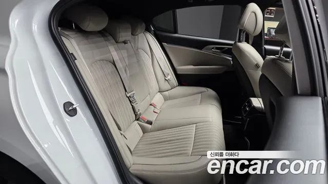 Genesis G70 — Фото автомобиля 11