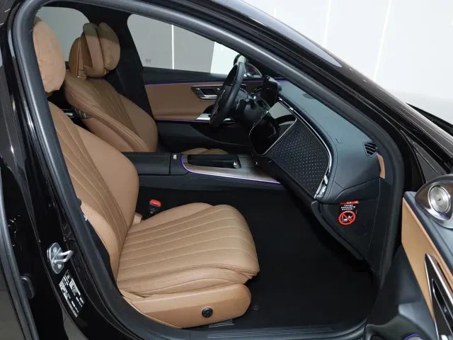 Mercedes-Benz E-Class — Фото автомобиля 18