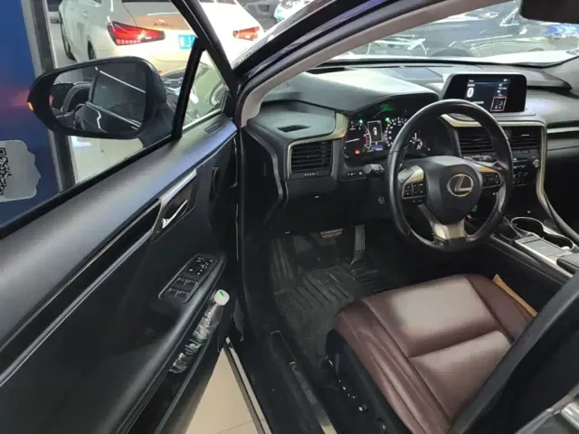 Lexus RX — Фото автомобиля 15