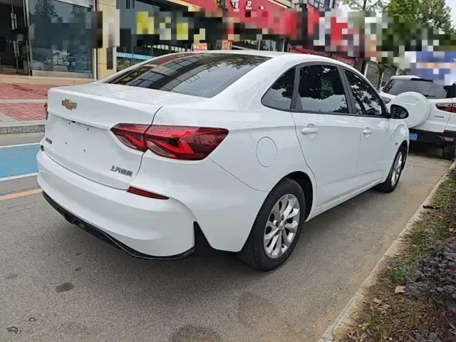 Chevrolet Monza — Фото автомобиля 6