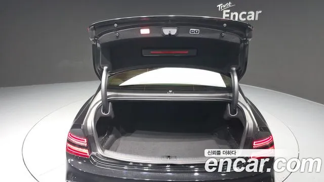 Genesis G80 Бензин 3.5 турбо AWD — Фото автомобиля 20