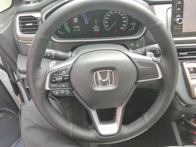 Honda Odyssey — Фото автомобиля 15