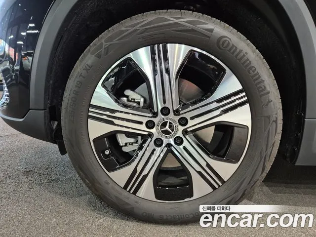 Mercedes-Benz EQA — Фото автомобиля 5