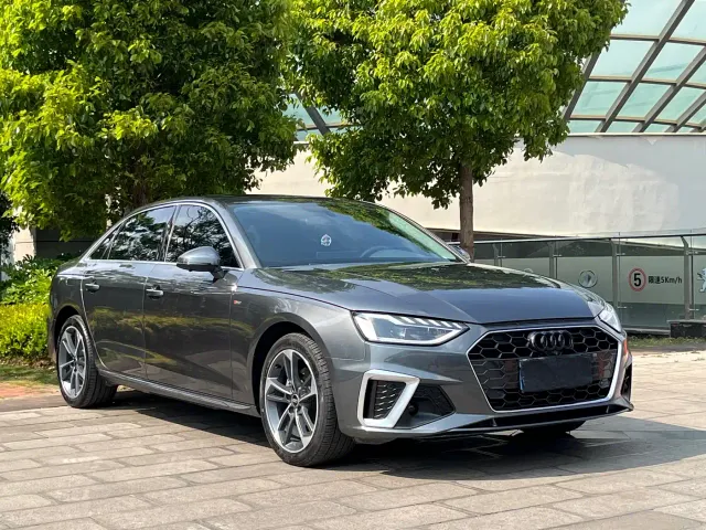 Audi A4L — Фото автомобиля 3
