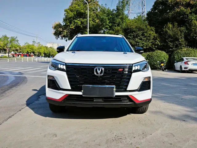Changan CS75 — Фото автомобиля 3