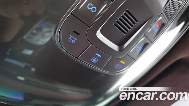 Genesis G90 — Фото автомобиля 23