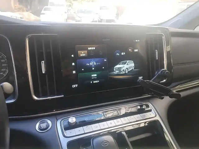 GAC Trumpchi M8 — Фото автомобиля 12