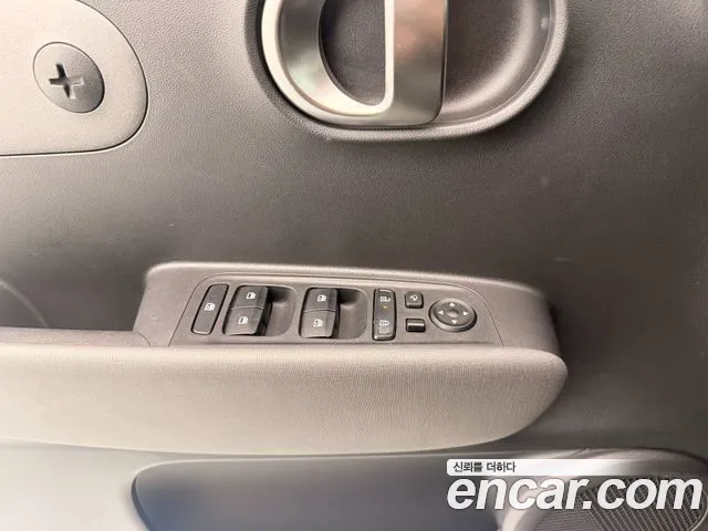 Hyundai Casper Electric — Фото автомобиля 12