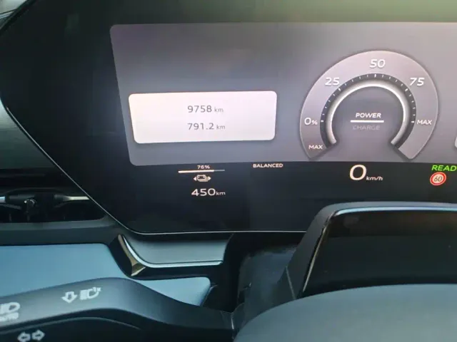 Audi Q6L e-tron — Фото автомобиля 16