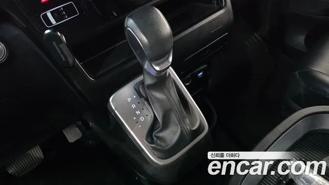 Hyundai Staria — Фото автомобиля 9