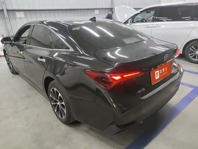 Toyota Avalon — Фото автомобиля 5