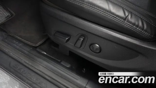 Hyundai Santafe — Фото автомобиля 28