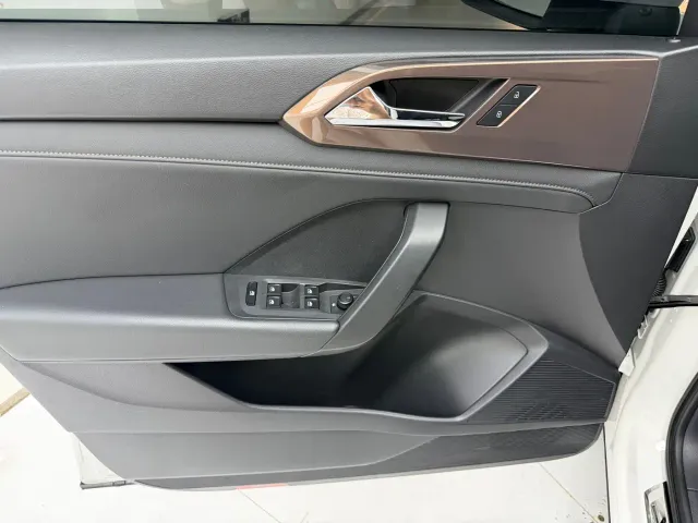 Volkswagen Tharu — Фото автомобиля 11